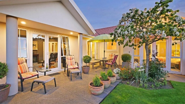 Olive House Bed and Breakfast image 22